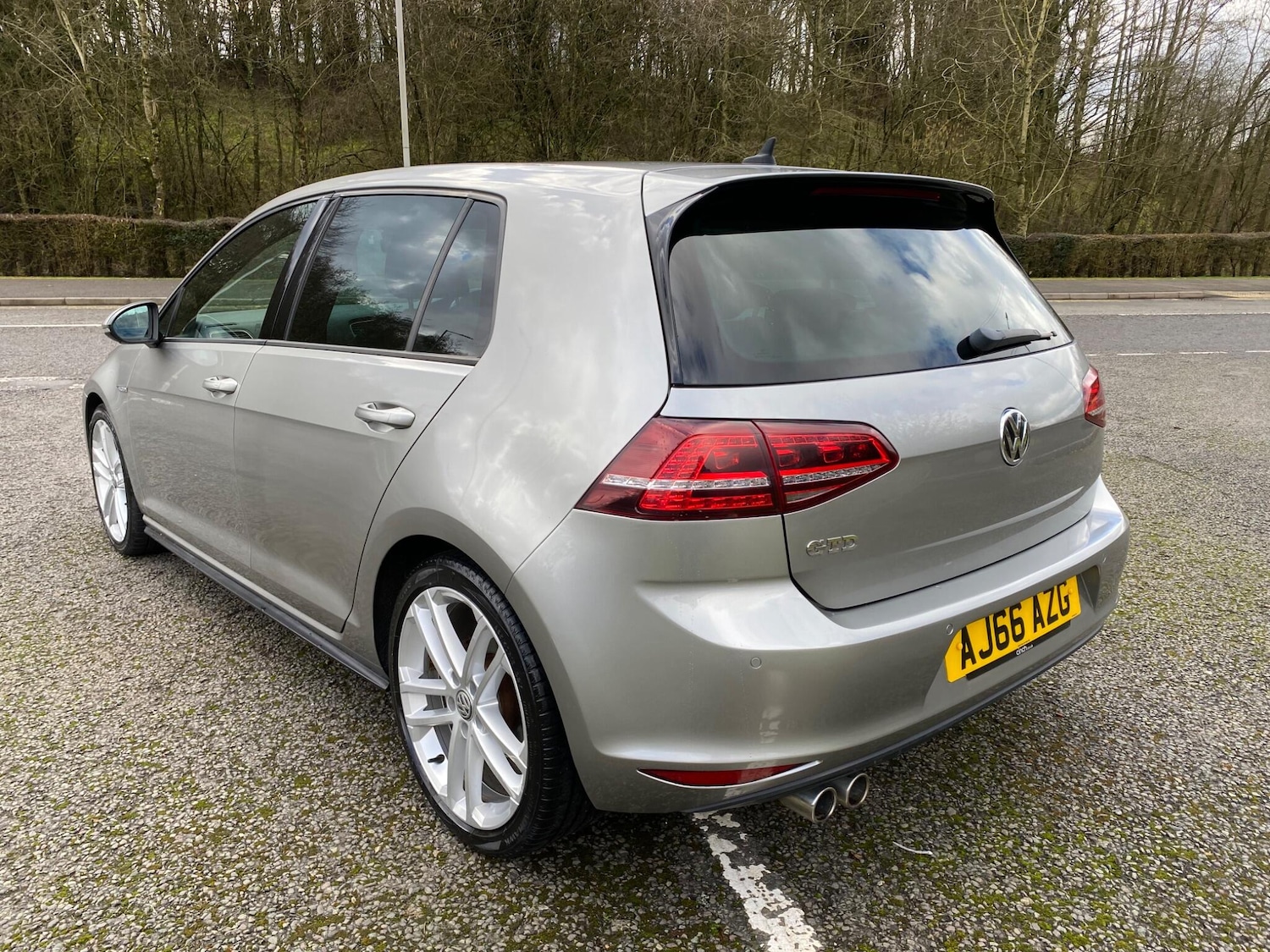 Used Volkswagen Golf 2016 for sale - 77657539: Photo 5