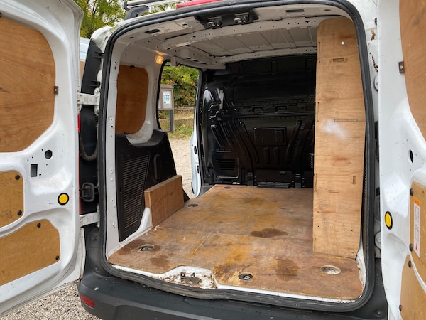 Used Ford Transit Connect 2017 for sale - 76259921: Photo 12
