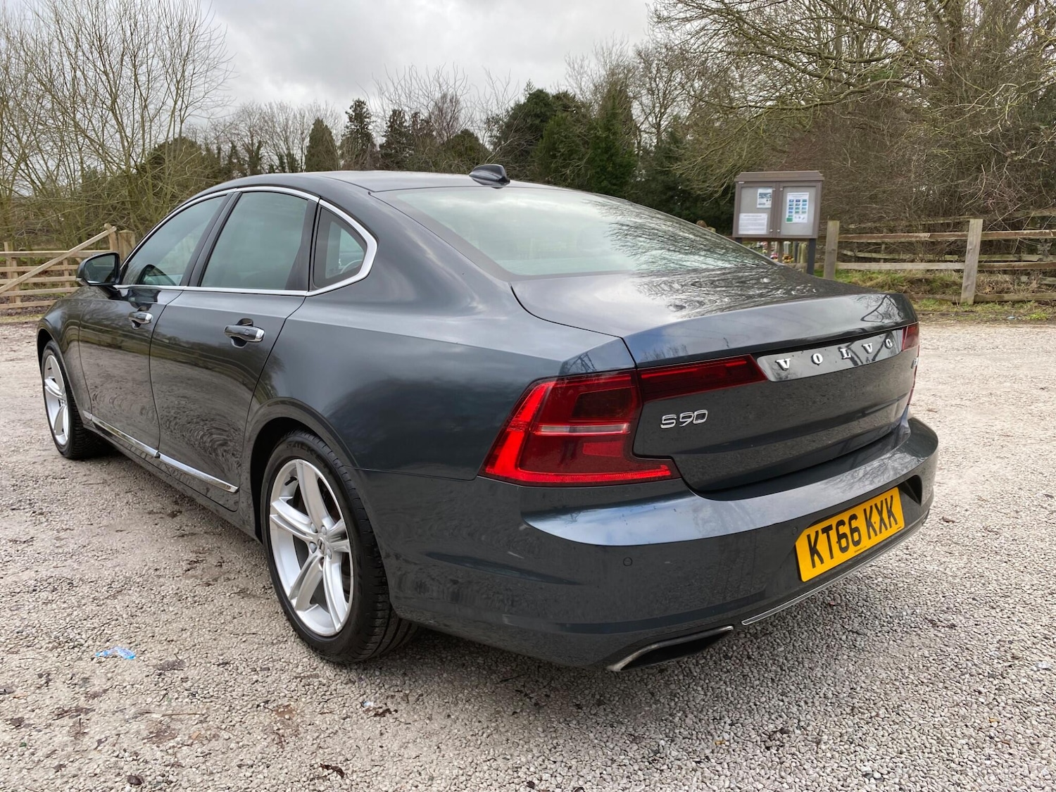 Used Volvo S90 2017 for sale - 77163238: Photo 5