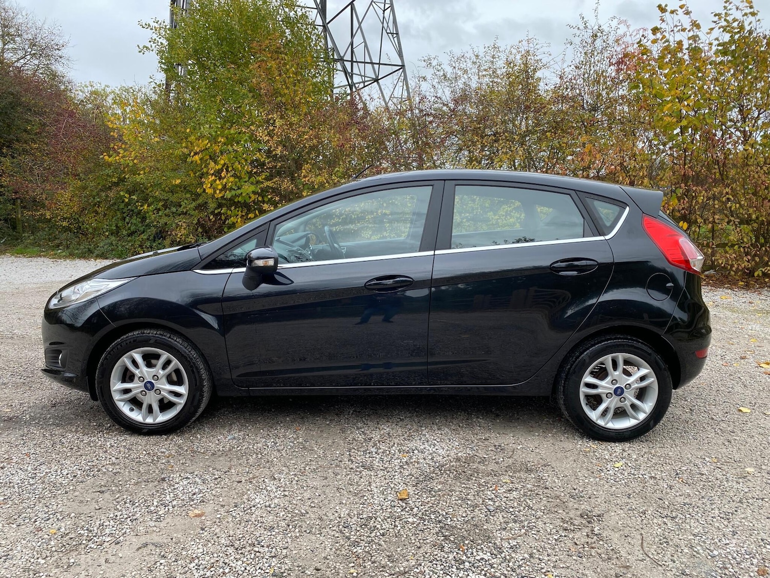 Used Ford Fiesta 2015 for sale - 76425033: Photo 4