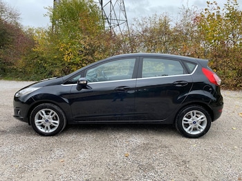 Used Ford Fiesta 2015 for sale - 76425033: Photo