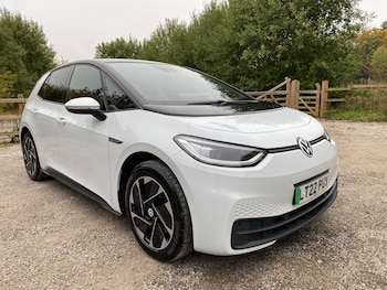 2022 (22) - Pro Performance 58kWh Family Auto 5dr