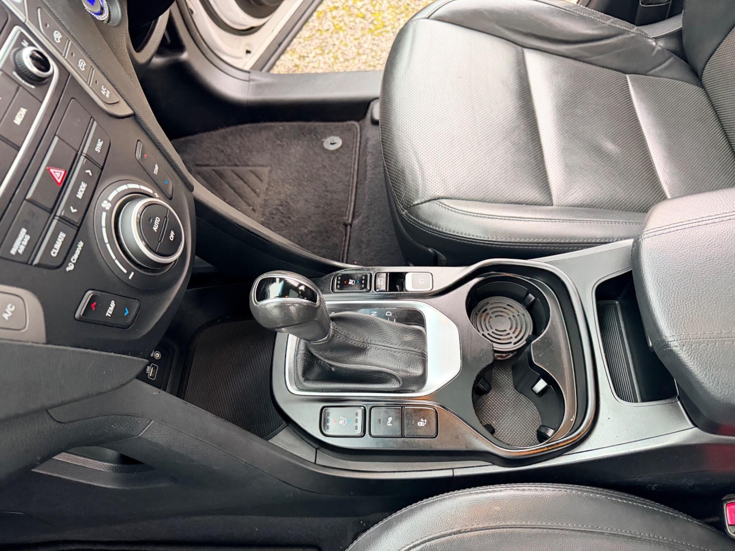 Used Hyundai Santa Fe for sale - 77957759: Photo 25