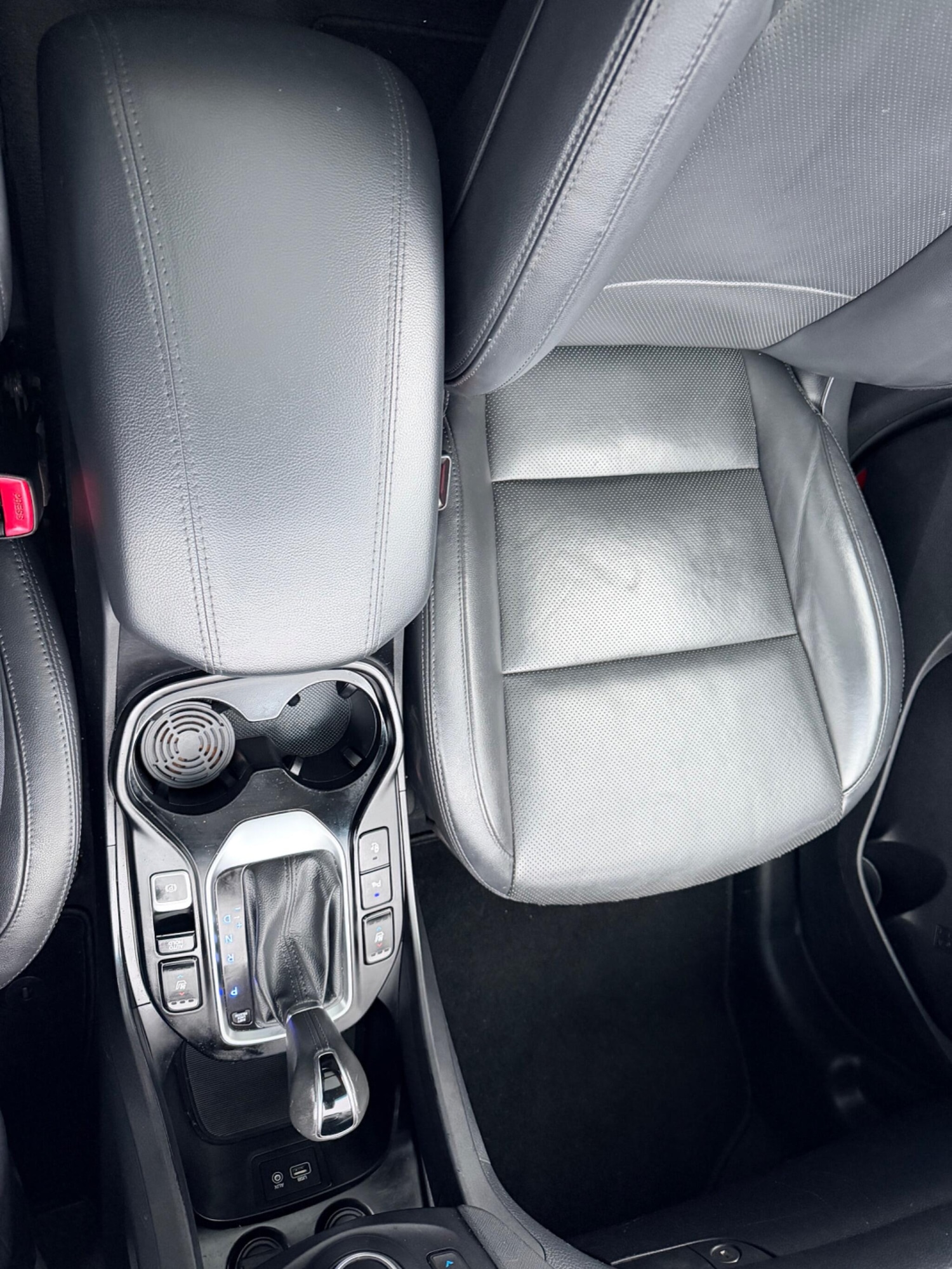 Used Hyundai Santa Fe for sale - 77957759: Photo 28