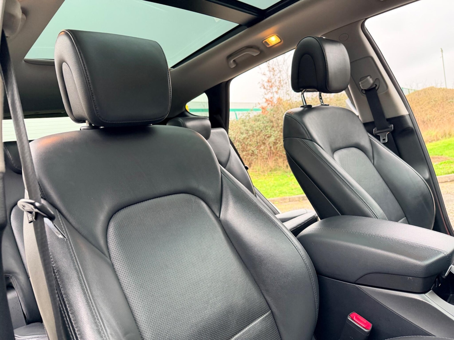 Used Hyundai Santa Fe for sale - 77957759: Photo 31