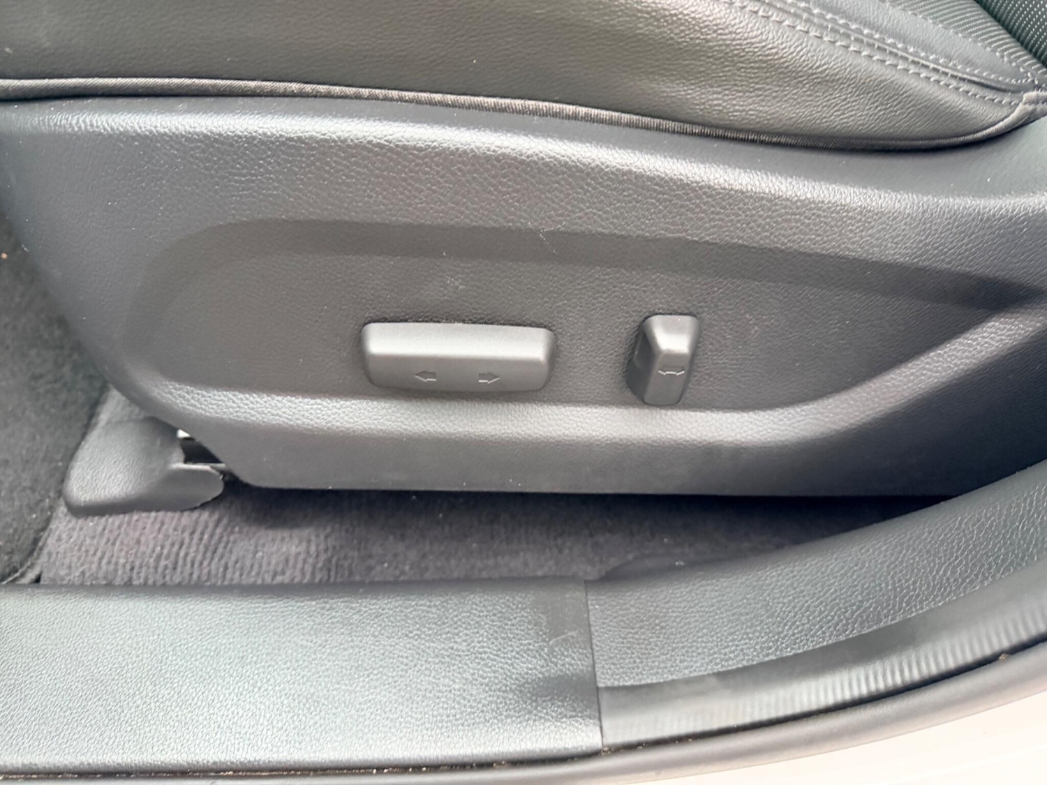 Used Hyundai Santa Fe for sale - 77957759: Photo 45