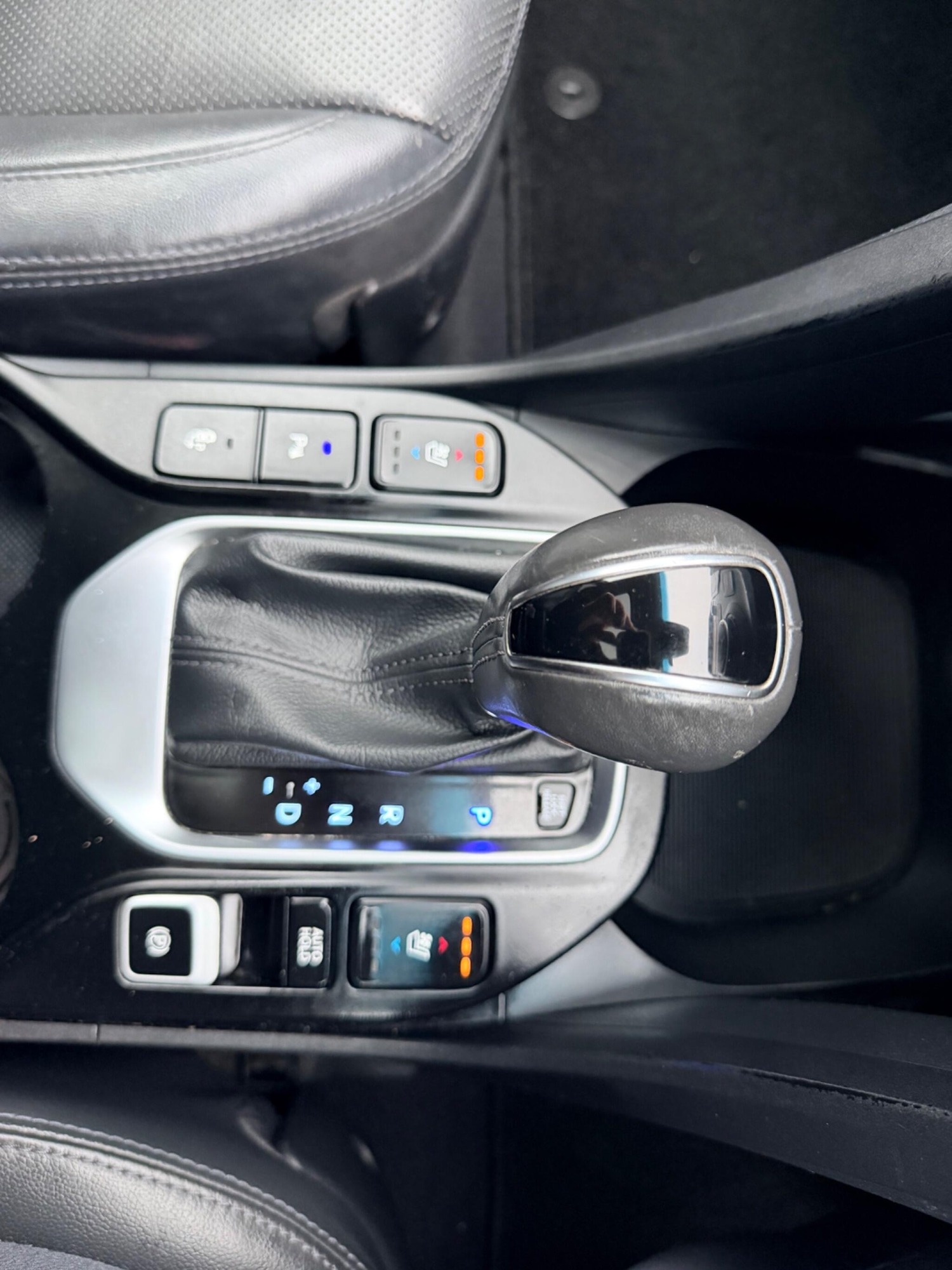 Used Hyundai Santa Fe for sale - 77957759: Photo 64