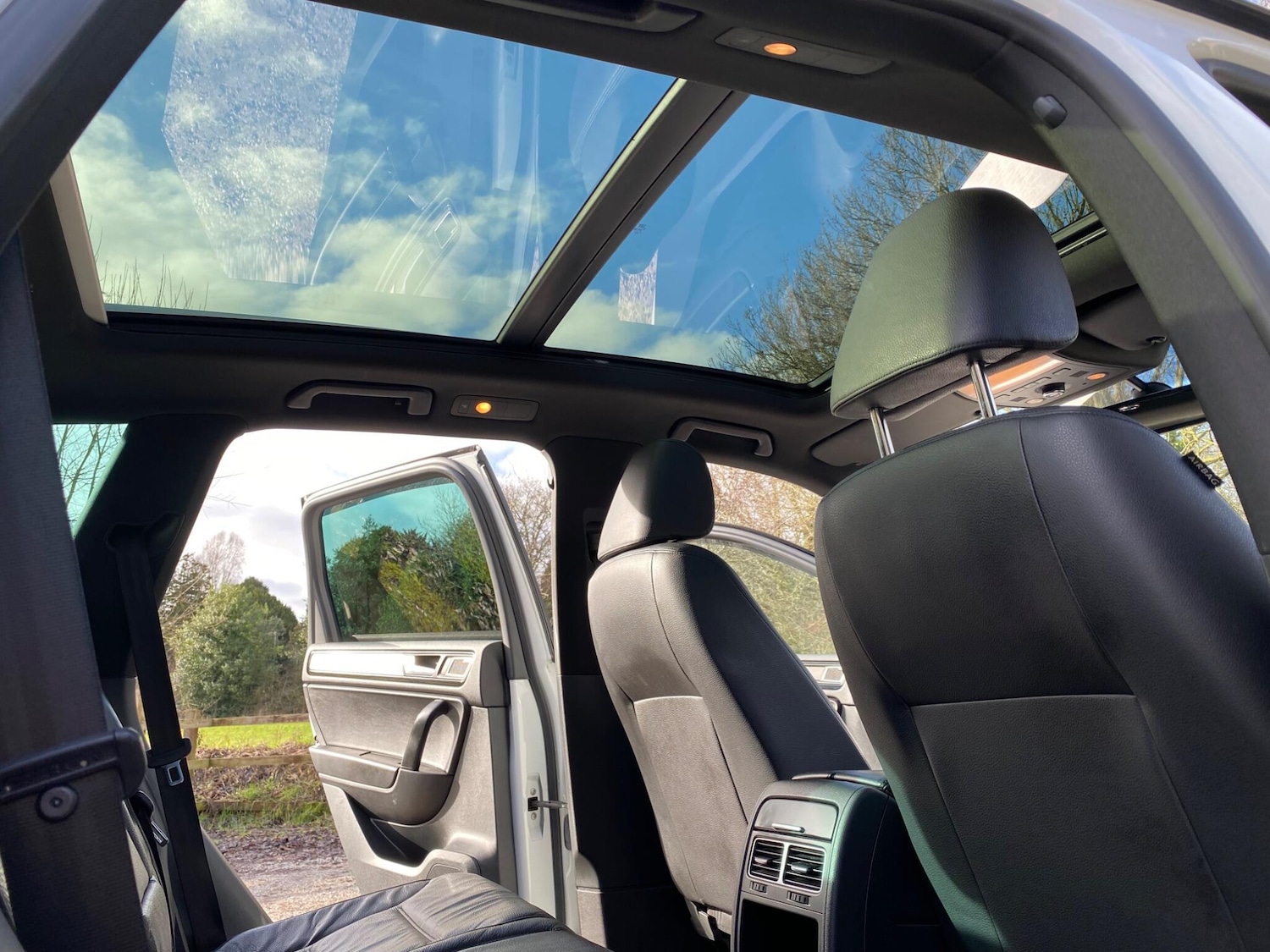 Used Volkswagen Touareg 2013 for sale - 77344951: Photo 15