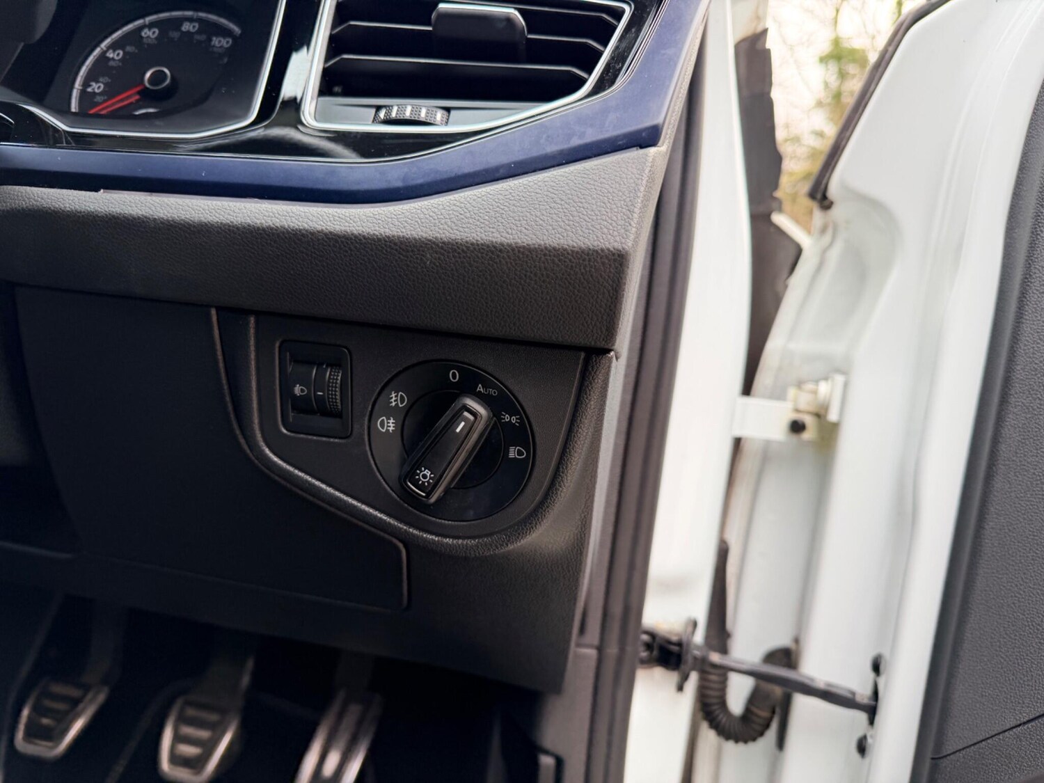 Used Volkswagen Polo 2020 for sale - 77524647: Photo 30