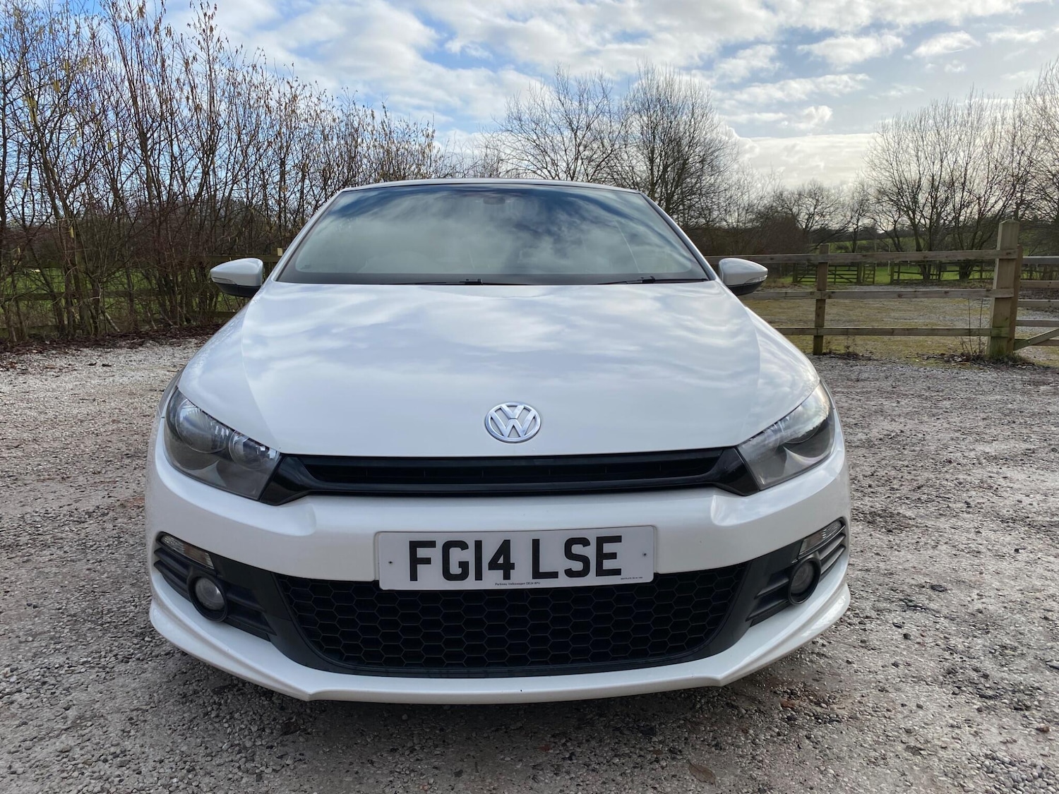 Used Volkswagen Scirocco for sale - 77684110: Photo 2