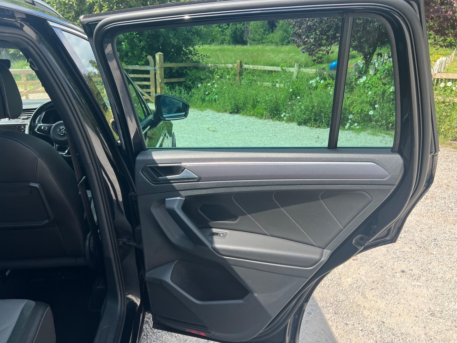 Used Volkswagen Tiguan 2019 for sale - 76659296: Photo 24