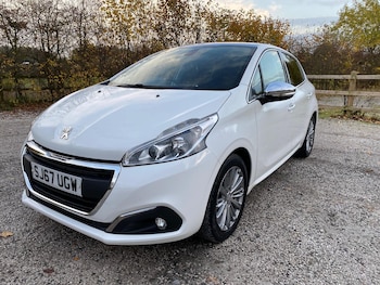Used Peugeot 208 2017 for sale - 76498851: Photo