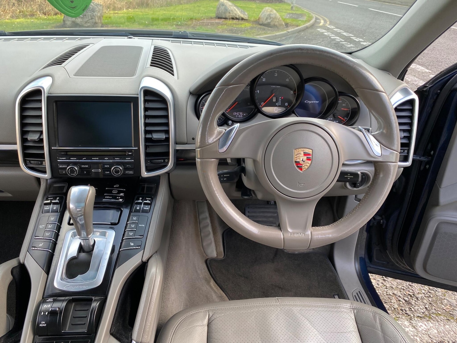 Used Porsche Cayenne 2013 for sale - 77704823: Photo 16