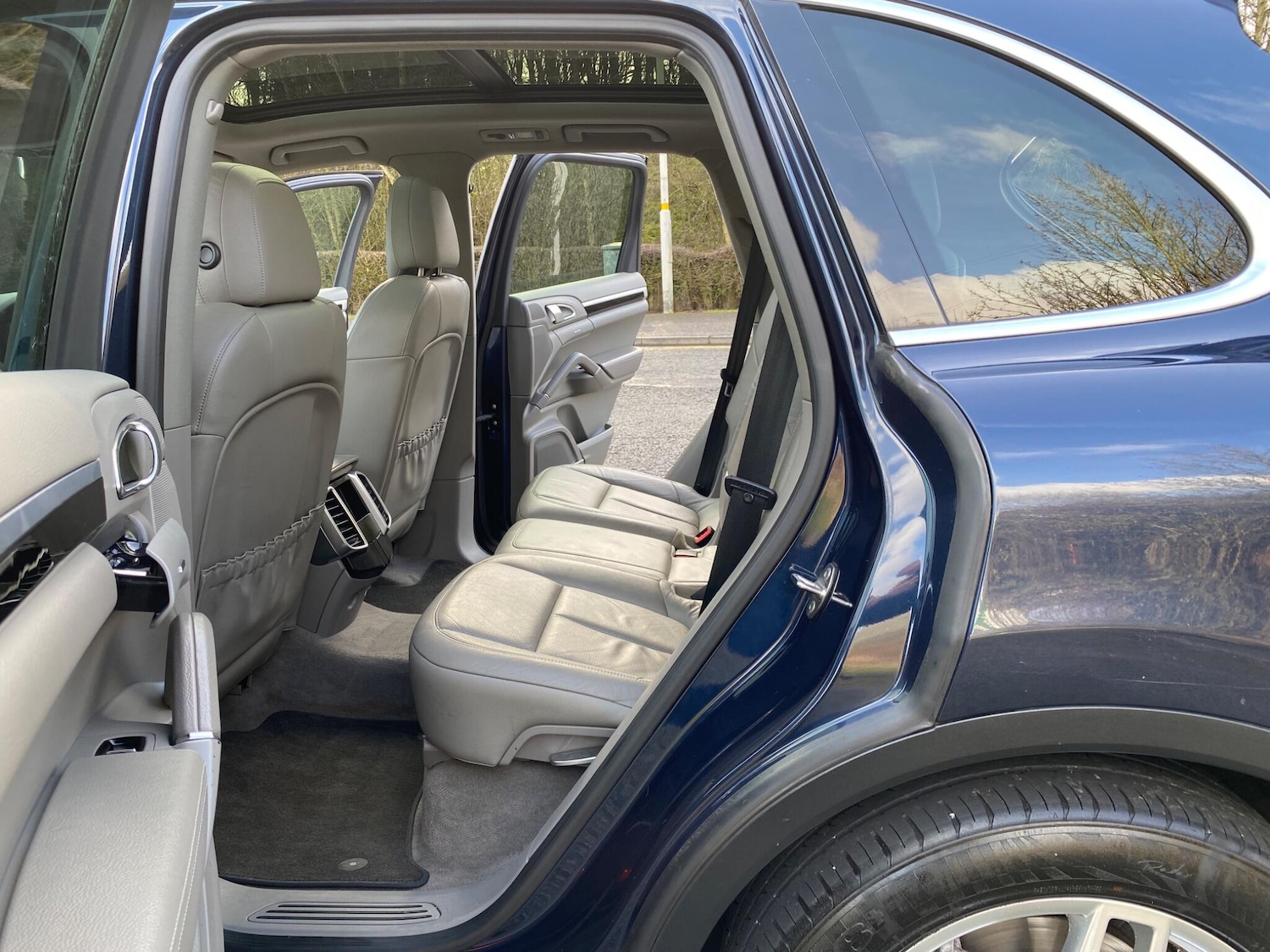 Used Porsche Cayenne 2013 for sale - 77704823: Photo 24