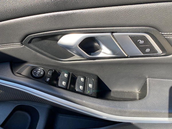 Used BMW 3 Series 2019 for sale - 75687683: Photo 32