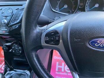 Used Ford Fiesta 2017 for sale - 77351406: Photo