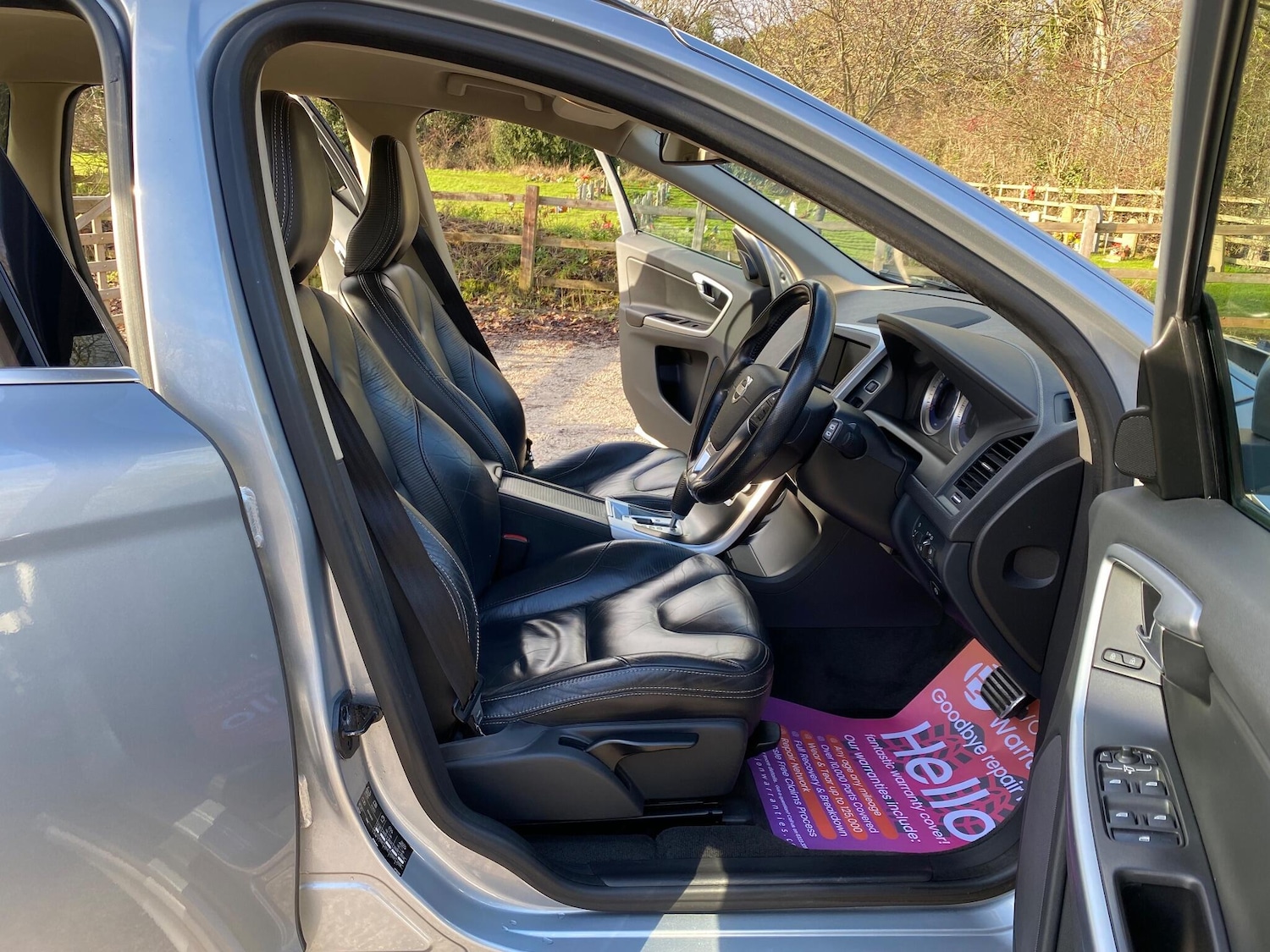 Used Volvo XC60 2011 for sale - 77108843: Photo 19