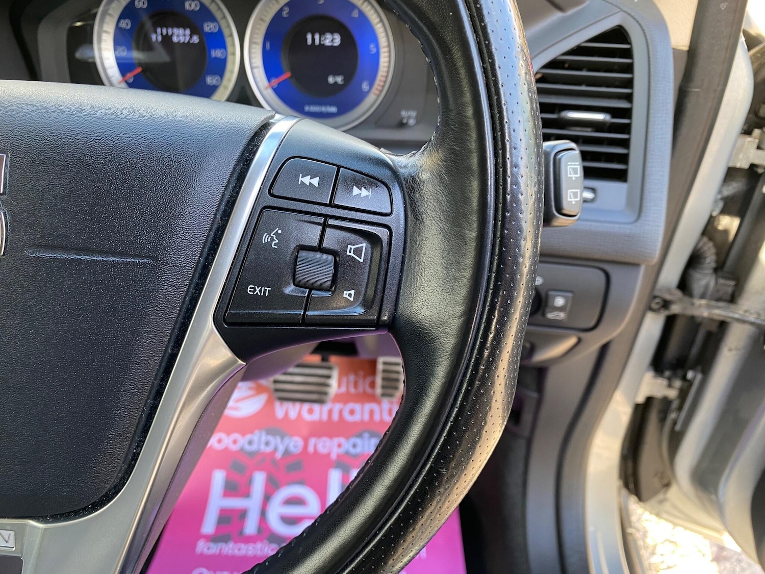 Used Volvo XC60 2011 for sale - 77108843: Photo 29