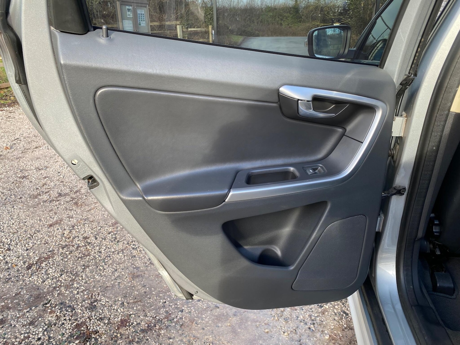 Used Volvo XC60 2011 for sale - 77108843: Photo 33