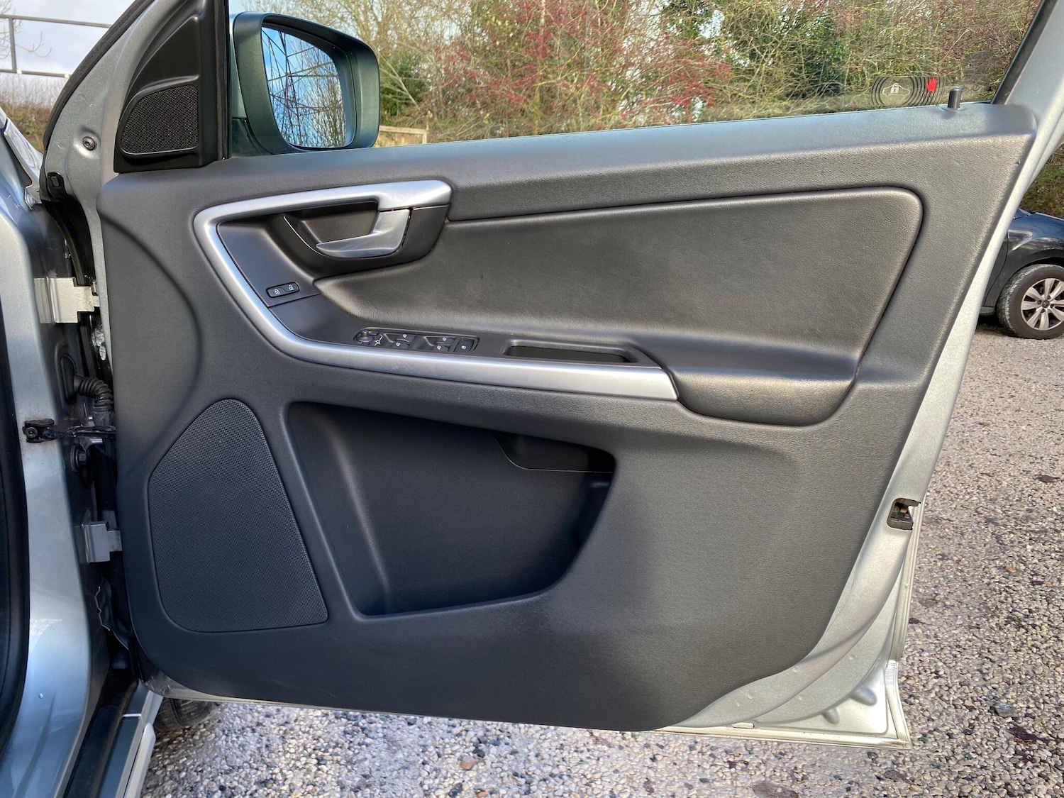 Used Volvo XC60 2011 for sale - 77108843: Photo 34