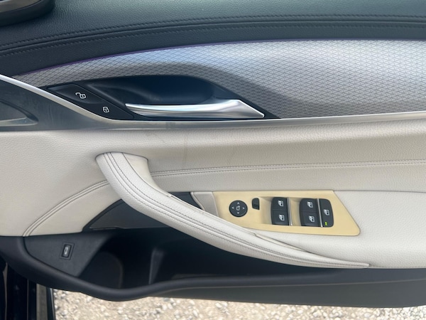 Used BMW 5 Series 2017 for sale - 75757476: Photo 31