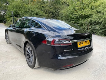Used Tesla Model S 2017 for sale - 79373793: Photo