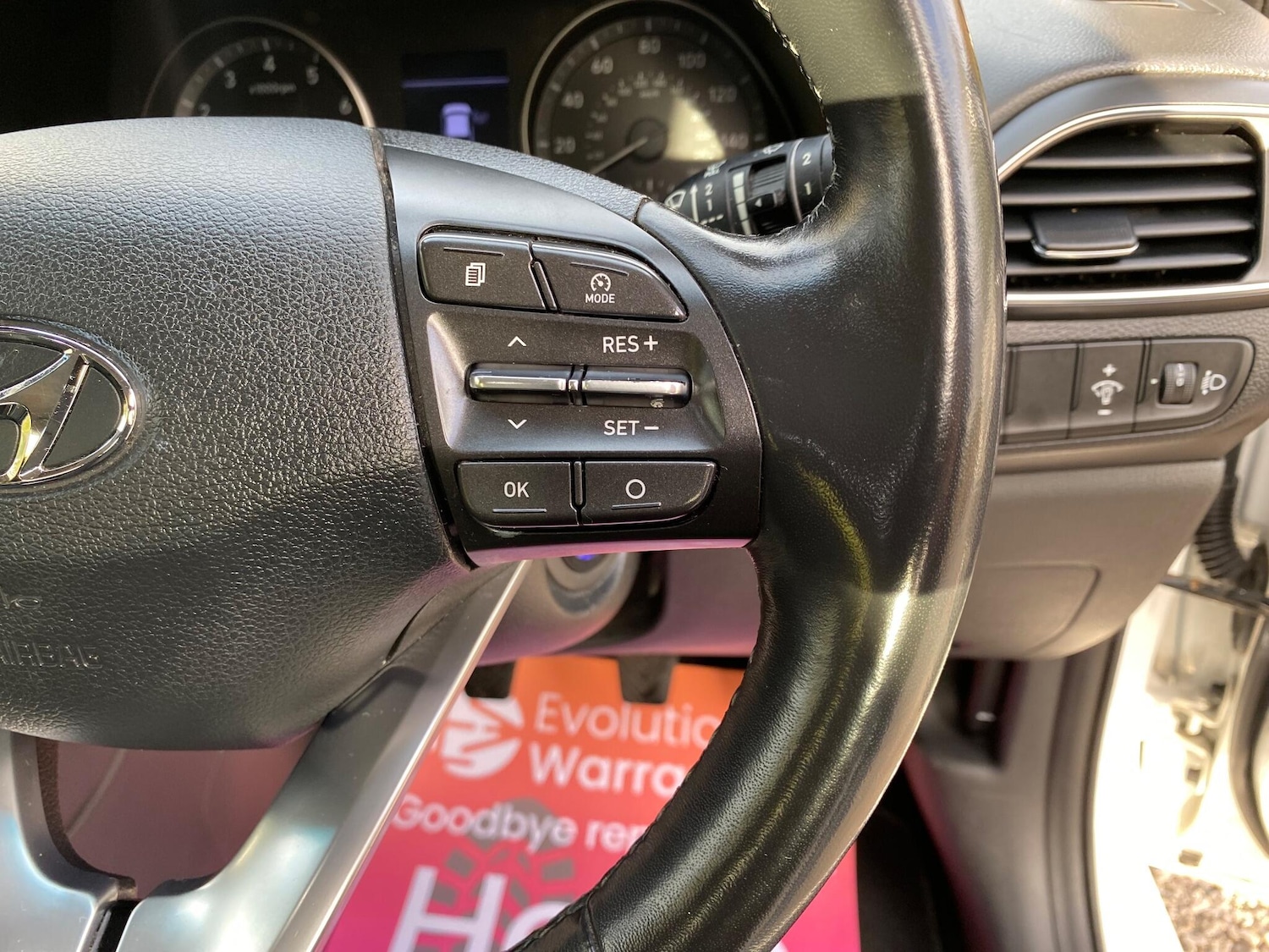 Used Hyundai i30 2017 for sale - 76689689: Photo 20