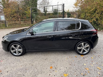 Used Peugeot 308 2020 for sale - 76512393: Photo