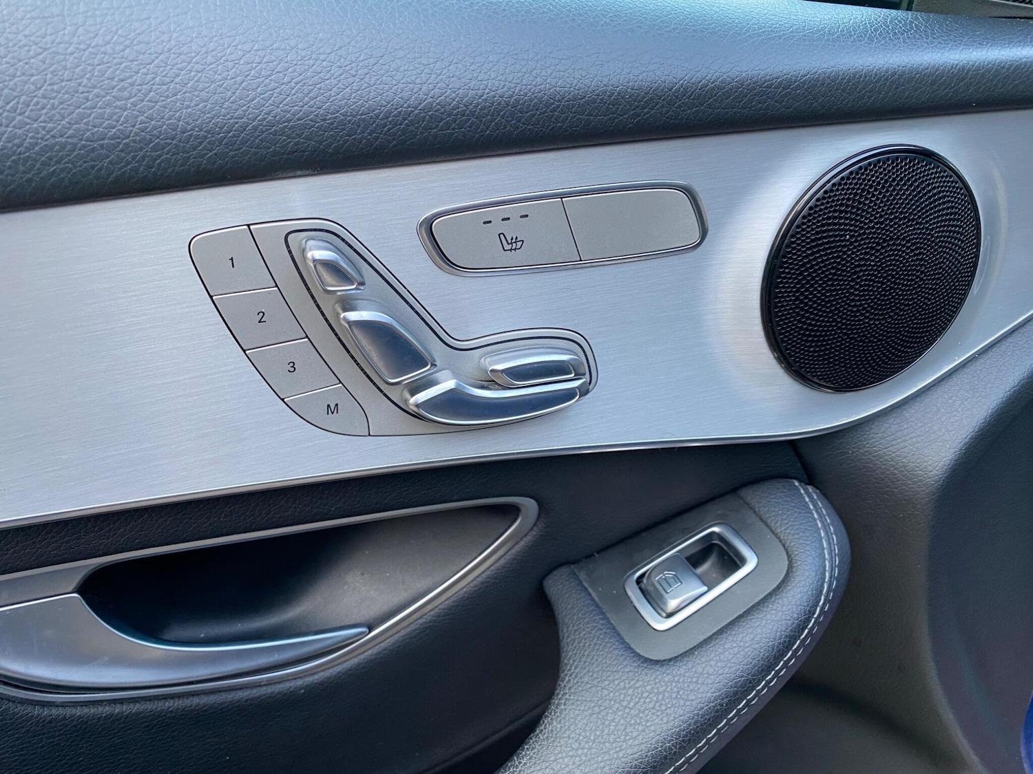 Used Mercedes-Benz GLC 2017 for sale - 77305779: Photo 33