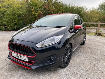 Used Ford Fiesta 2016 for sale - 76137747: Photo