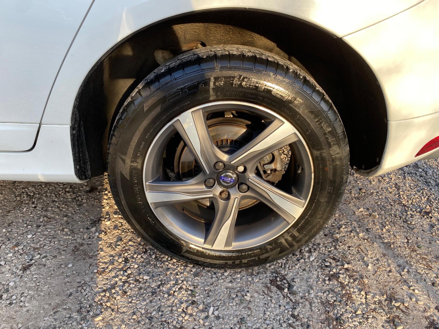 Used Volvo XC60 2015 for sale - 77524824: Photo 41