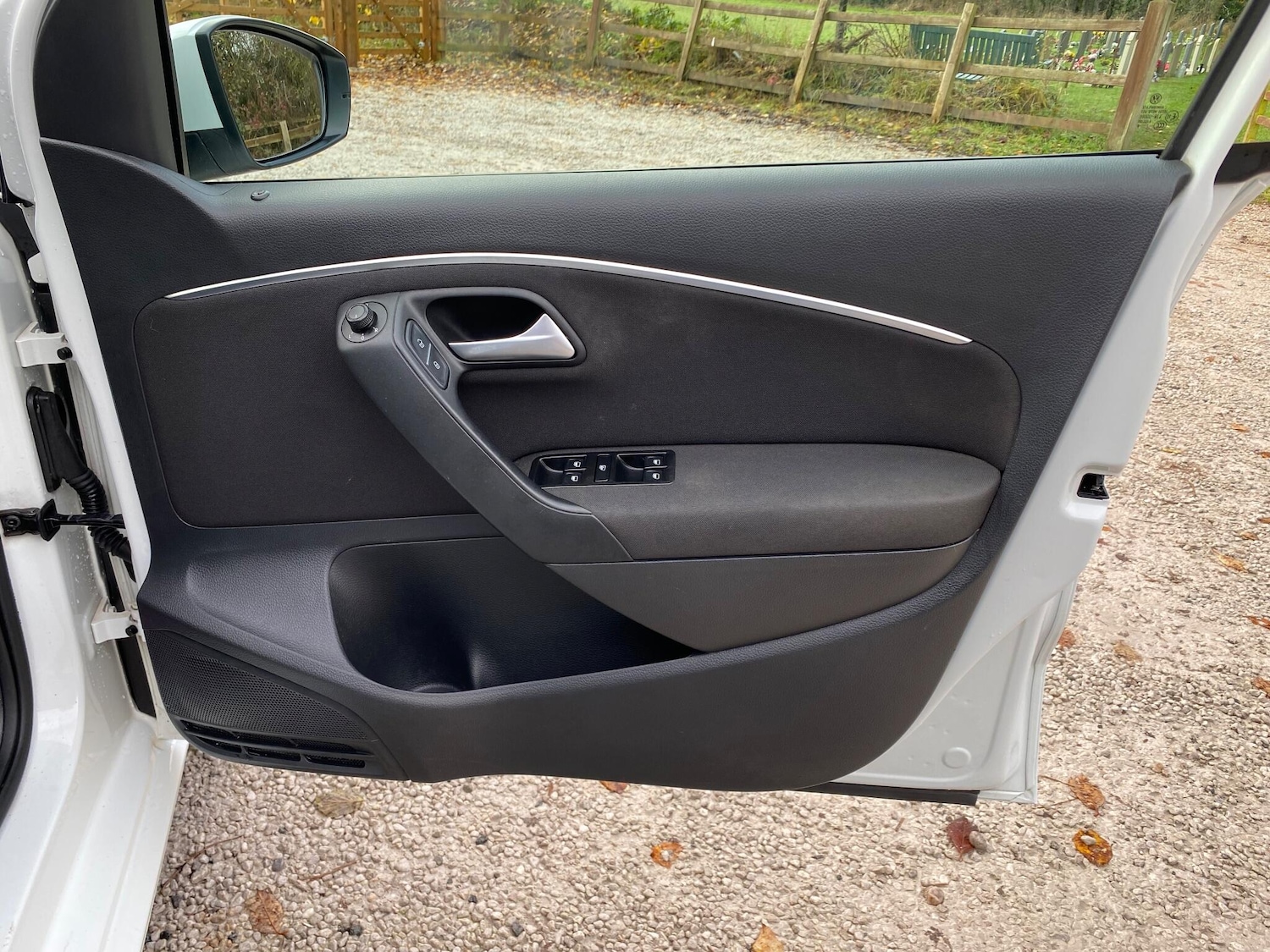 Used Volkswagen Polo 2016 for sale - 76824727: Photo 28