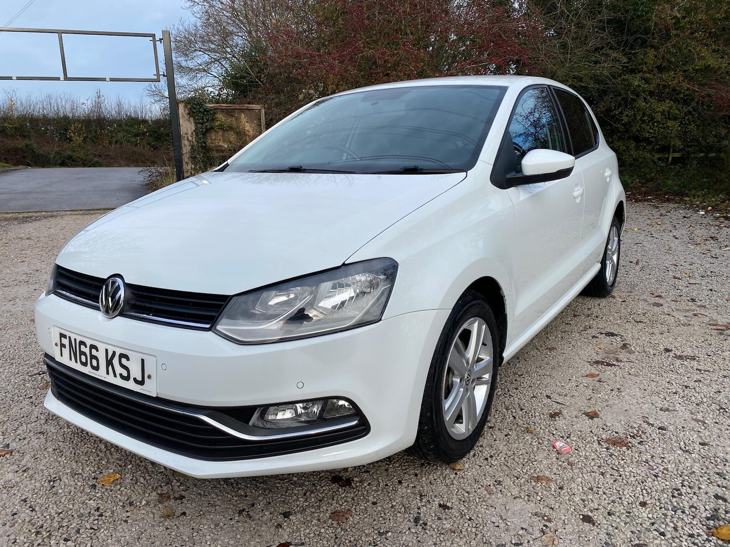 Used Volkswagen Polo 2016 for sale - 76824727: Photo 3