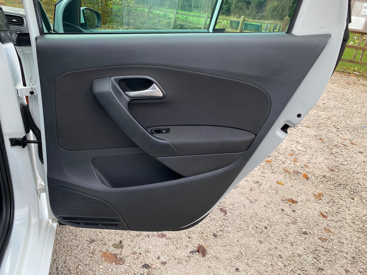 Used Volkswagen Polo 2016 for sale - 76824727: Photo 30