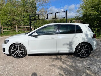 Used Volkswagen Golf 2017 for sale - 78292121: Photo
