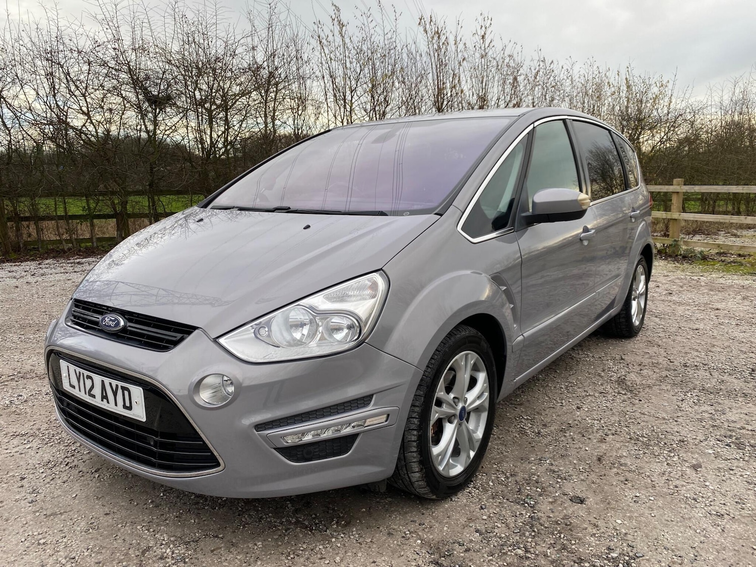 Used Ford S-Max 2012 for sale - 77314896: Photo 3