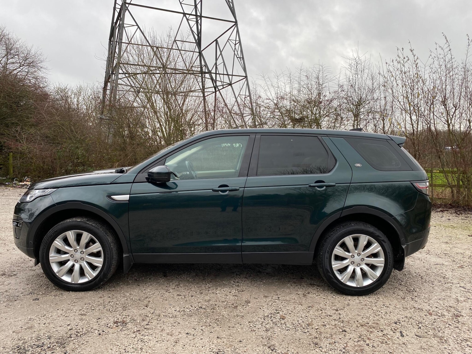 Used Land Rover Discovery Sport 2017 for sale - 77229339: Photo 4