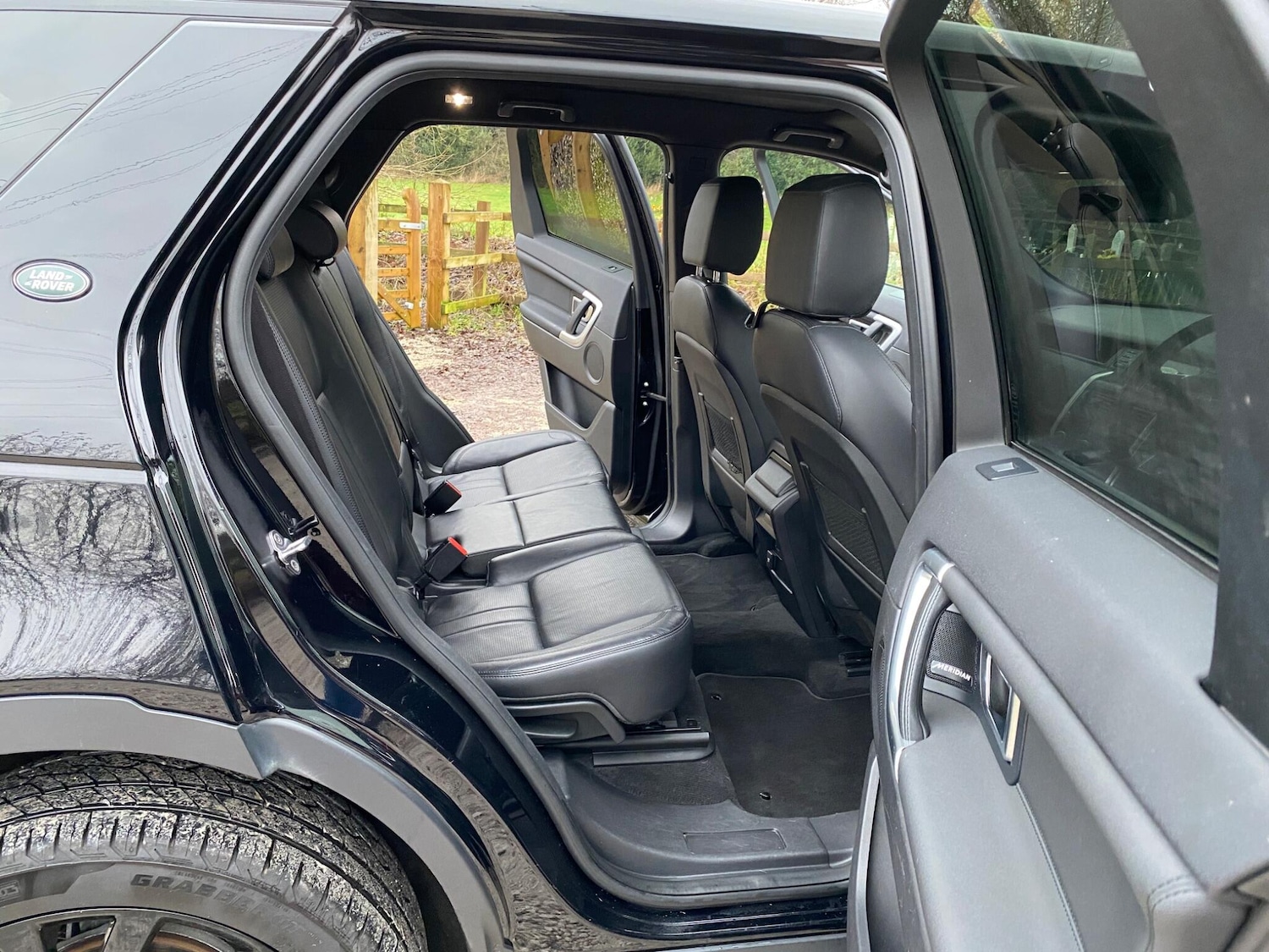 Used Land Rover Discovery Sport 2018 for sale - 77892248: Photo 12