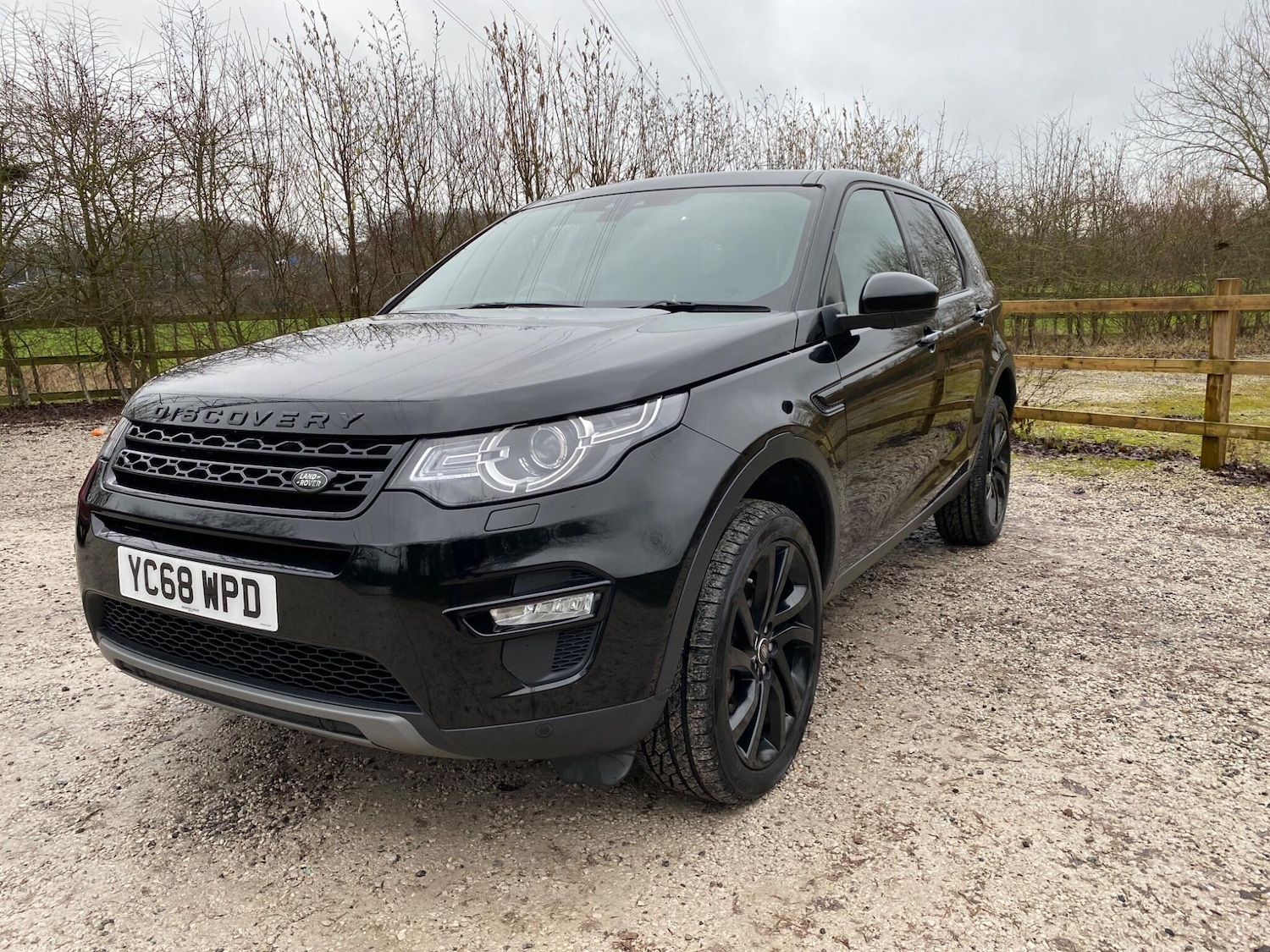 Used Land Rover Discovery Sport 2018 for sale - 77892248: Photo 3