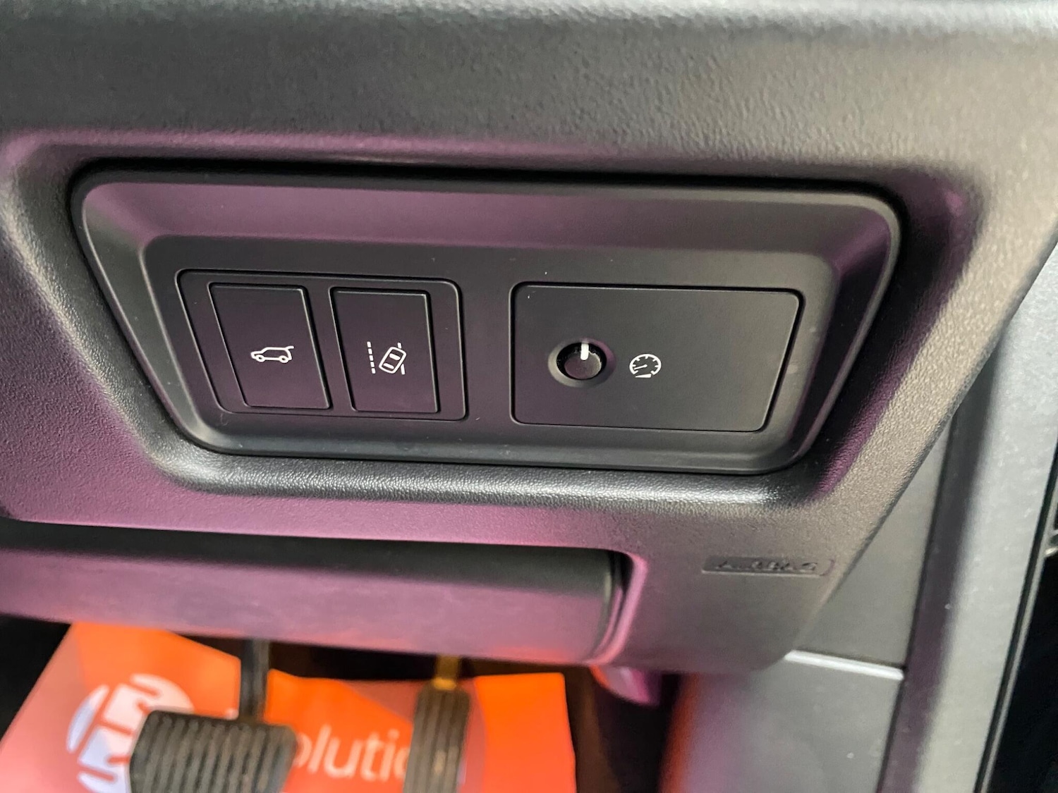 Used Land Rover Discovery Sport 2018 for sale - 77892248: Photo 36