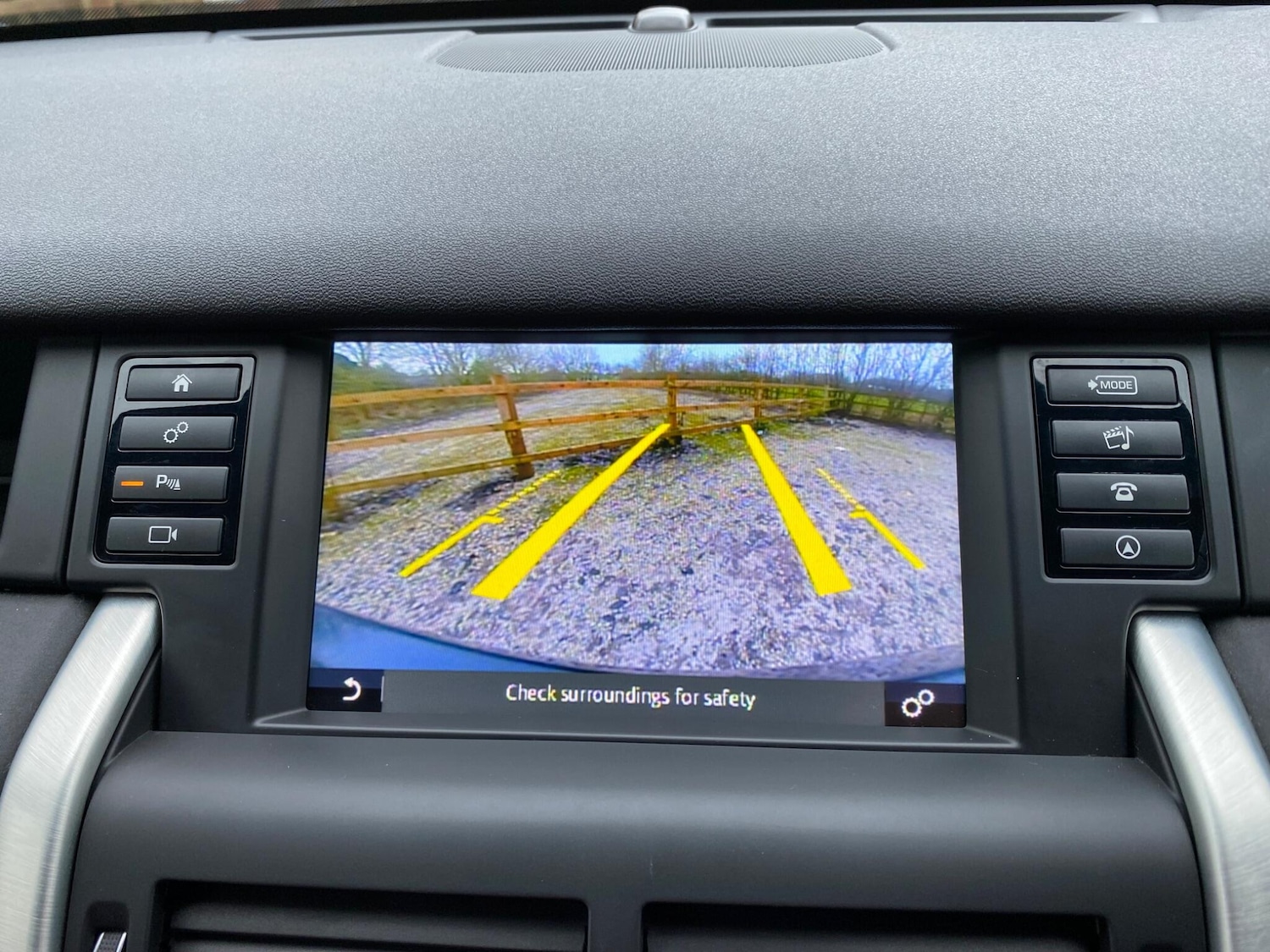 Used Land Rover Discovery Sport 2018 for sale - 77892248: Photo 41