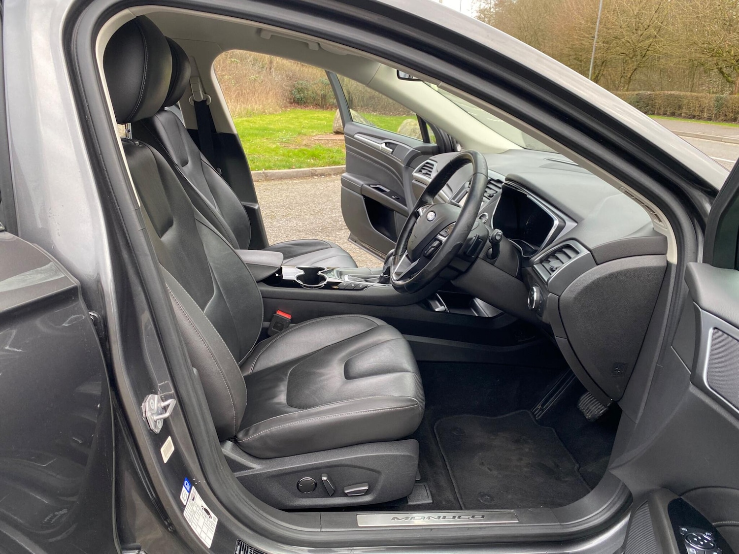 Used Ford Mondeo 2015 for sale - 77738006: Photo 11