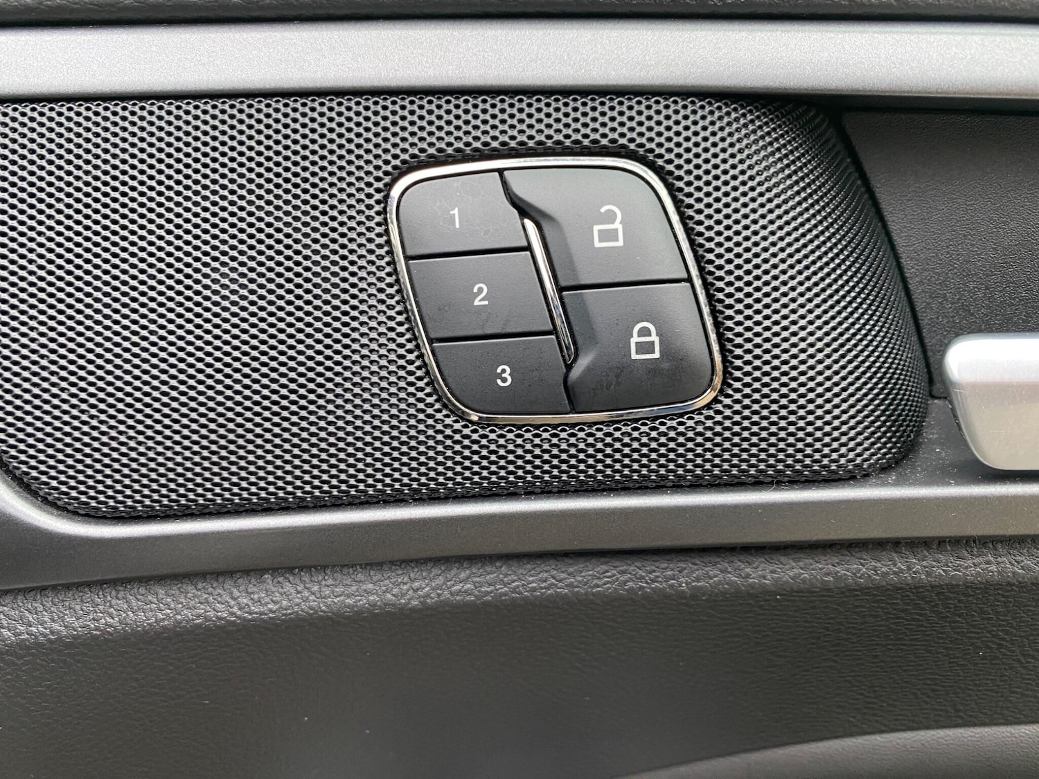 Used Ford Mondeo 2015 for sale - 77738006: Photo 31