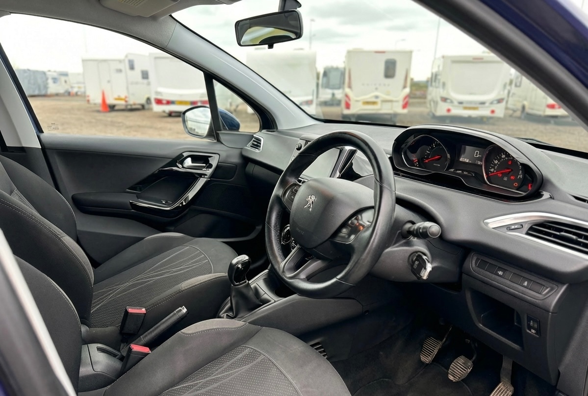 Used Peugeot 208 2013 for sale - 78123366: Photo 10