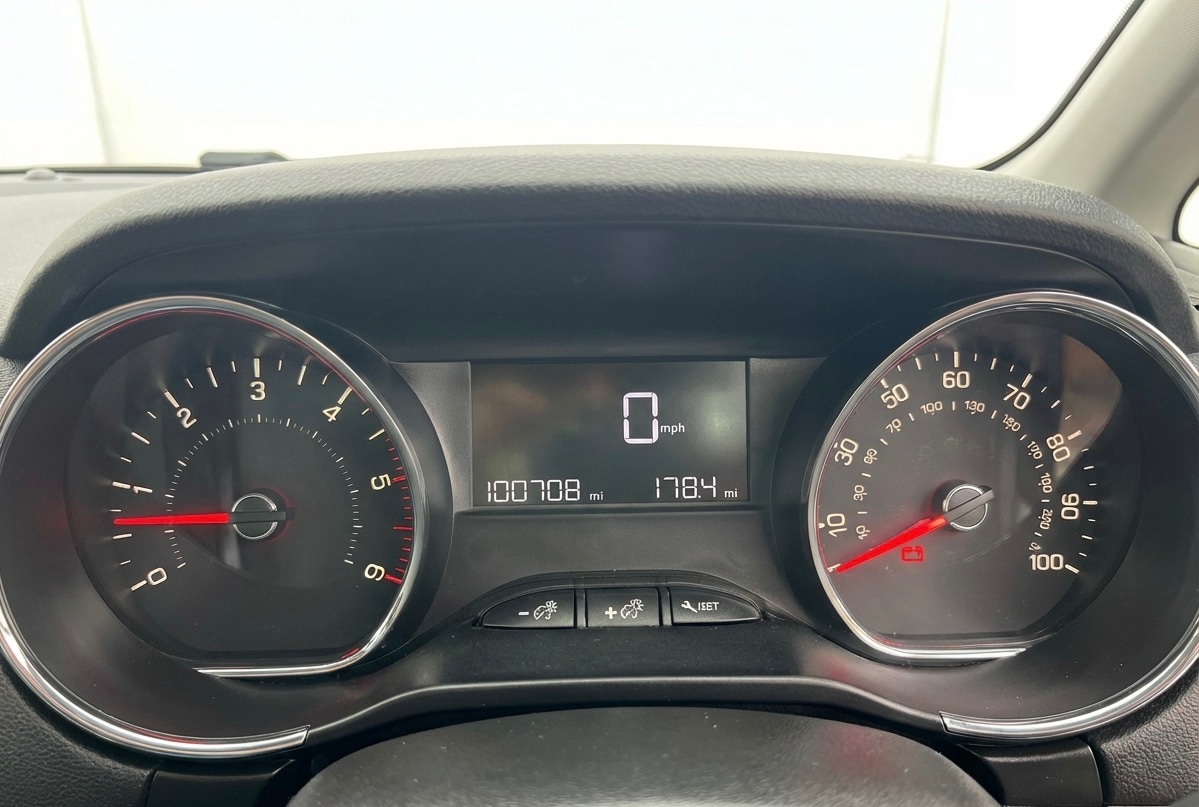 Used Peugeot 208 2013 for sale - 78123366: Photo 11