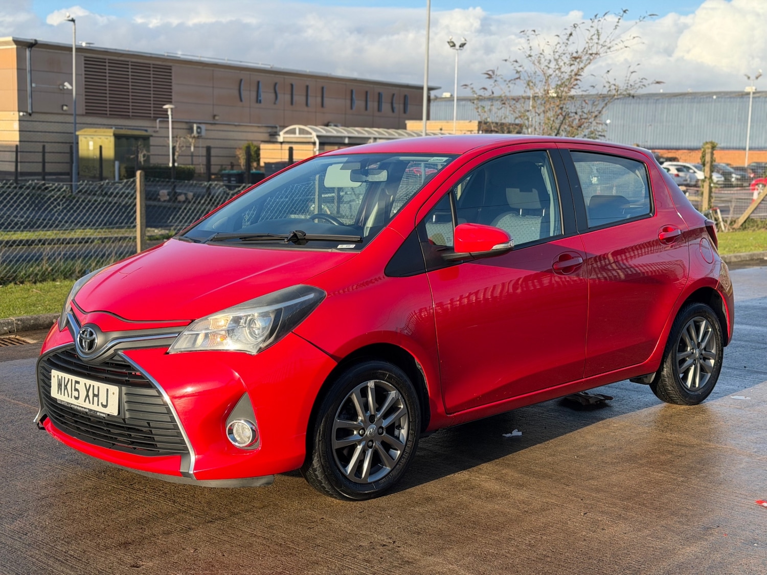 Used Toyota Yaris 2015 for sale - 77781320: Photo 9