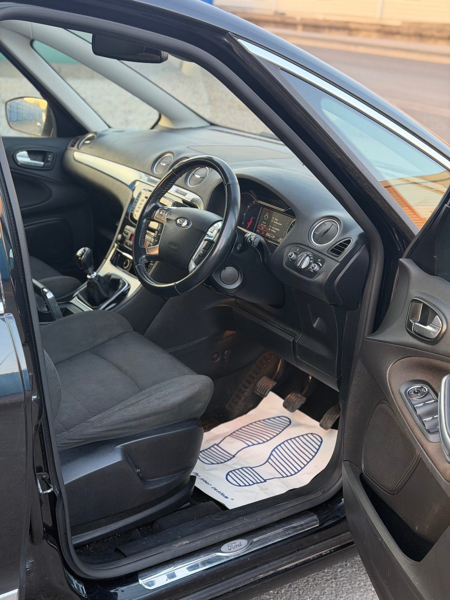 Used Ford S-Max 2012 for sale - 77981999: Photo 11