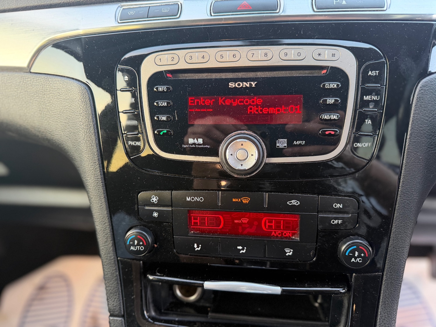 Used Ford S-Max 2012 for sale - 77981999: Photo 15