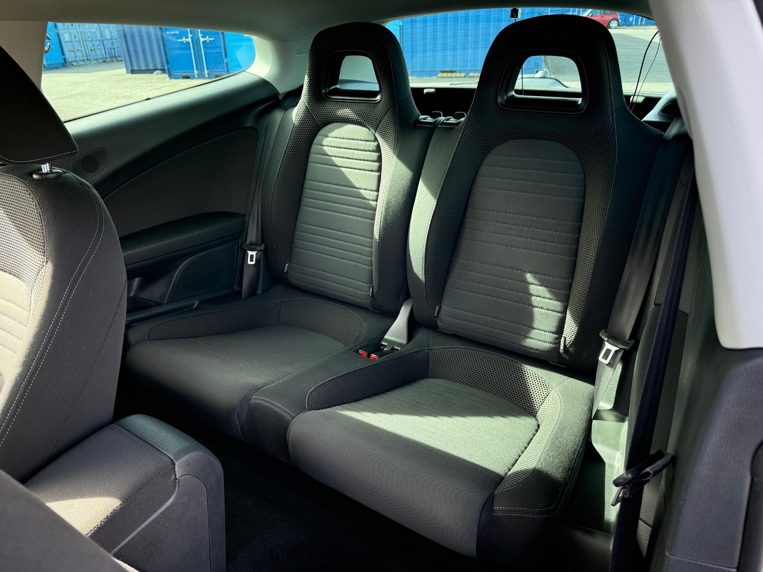 Used Volkswagen Scirocco 2010 for sale - 77781527: Photo 9