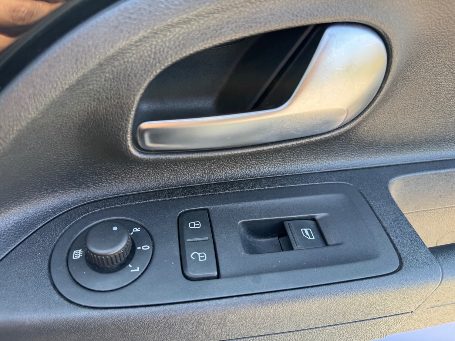 Used Volkswagen up! 2025 for sale - 77781542: Photo 20